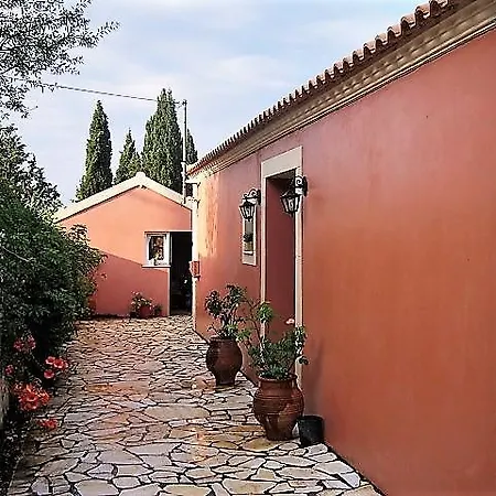 Casa Mesaria Feriehus Sidárion
